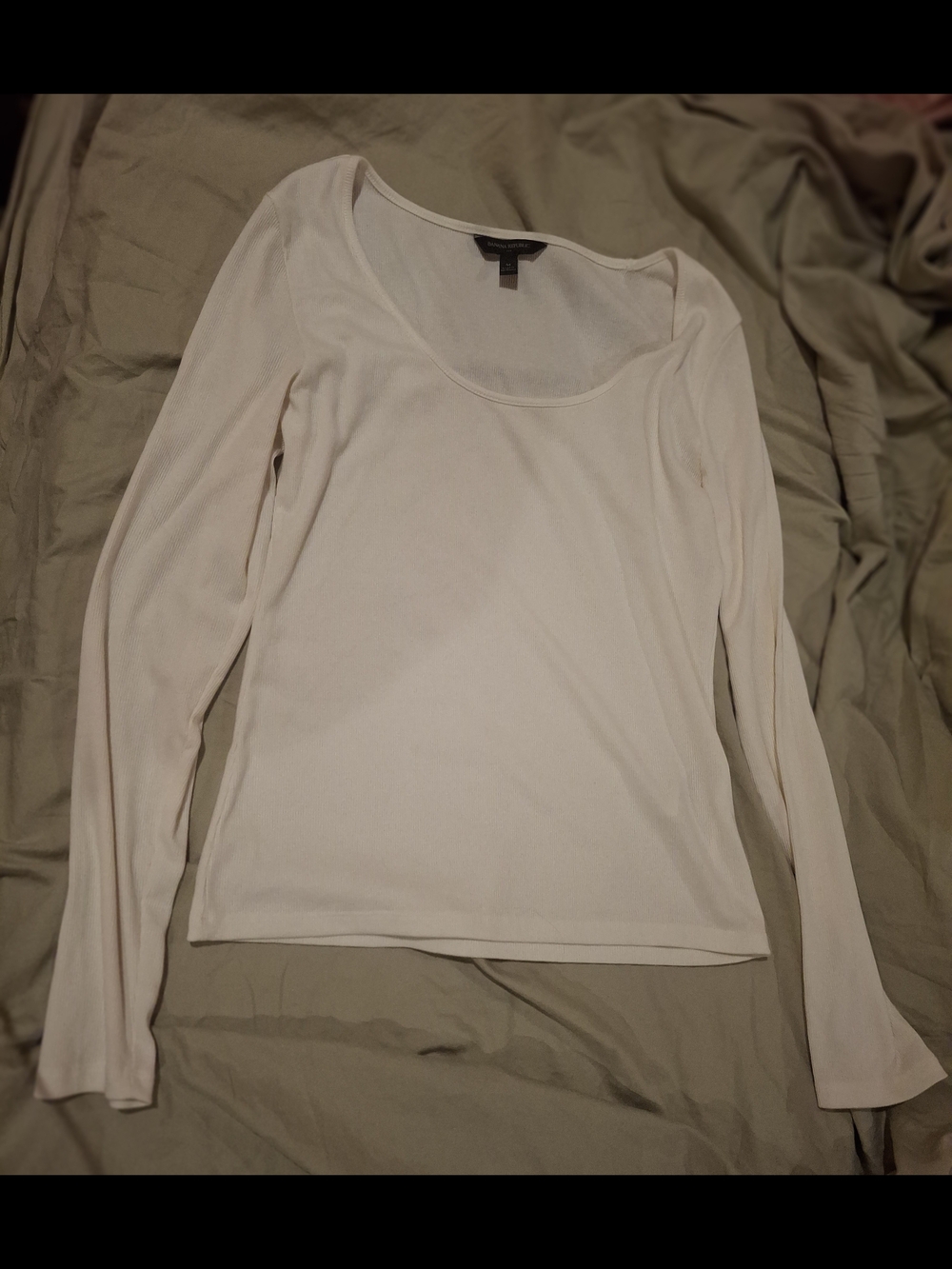Banana Republic Women’s Long Sleeve Scoop Neck Top - Off-White